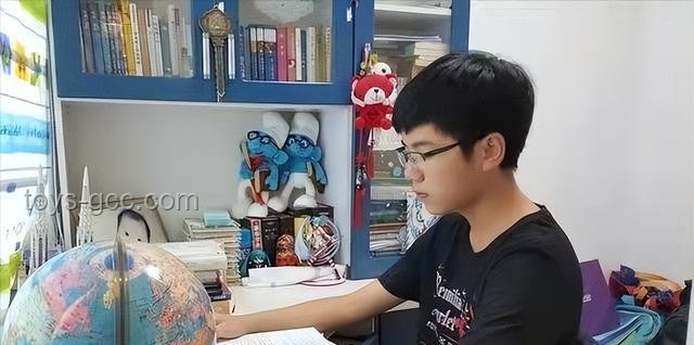 家属详谈韦东奕身体状况，揭秘数学天才的日常保健